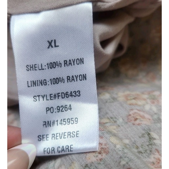 VICI Maxi Dress Size XL Prairie Cottagecore Smocked Long Sleeve Spring Slit - Picture 6 of 8